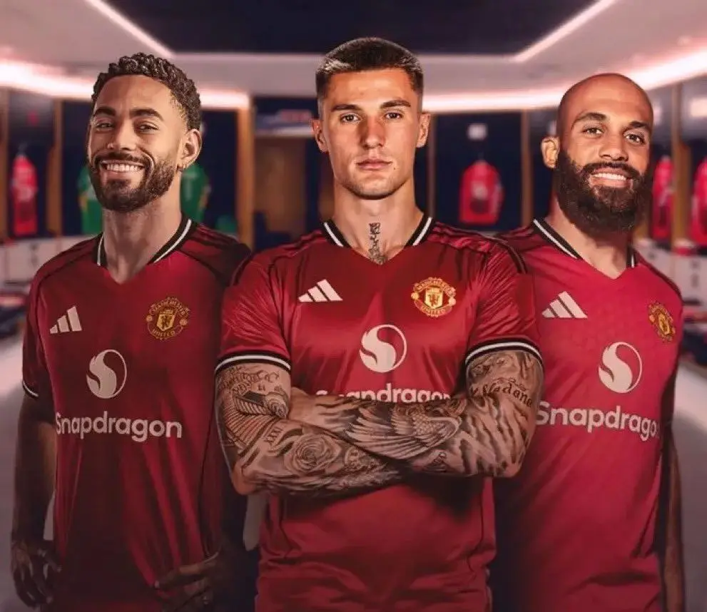 曼联3-2伯恩利,赛后评分:塞斯科6.2分最低,姆贝乌莫8.3分最高